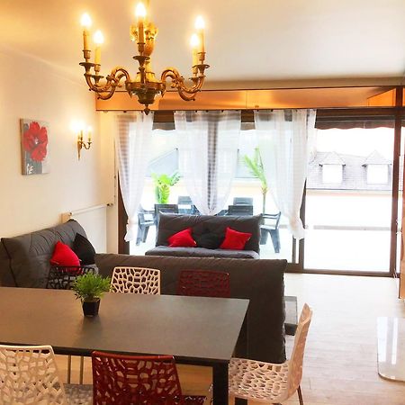 Appartement Le Soleil 140 M2 Climatise Parking Prive Proche Sanctuaires Lurdy Exteriér fotografie