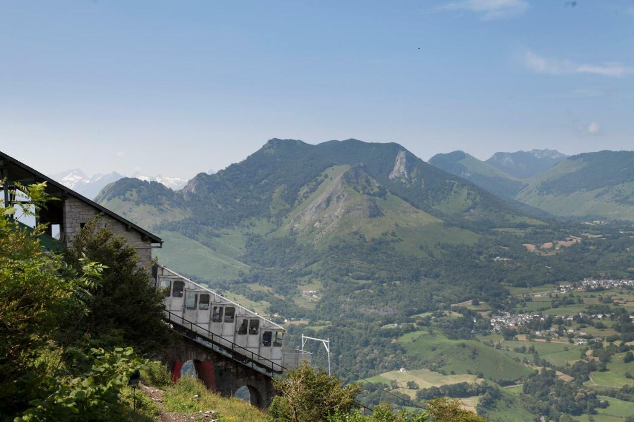 Appartement Le Soleil 140 M2 Climatise Parking Prive Proche Sanctuaires Lurdy Exteriér fotografie